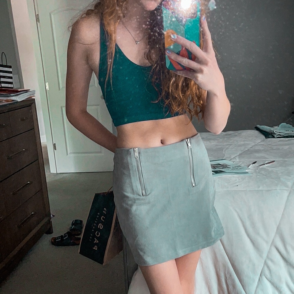 gray slim fit skirt